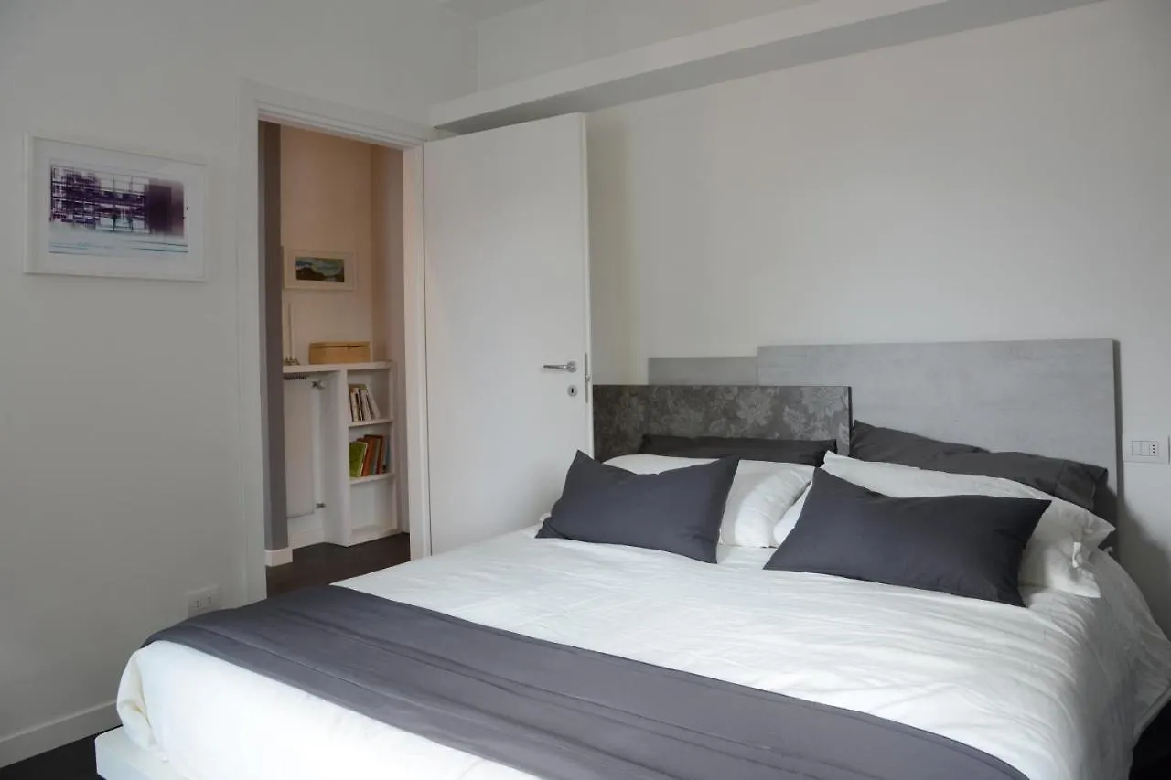 Apartment Rezzonico Suites - By Myhomeincomo Italy