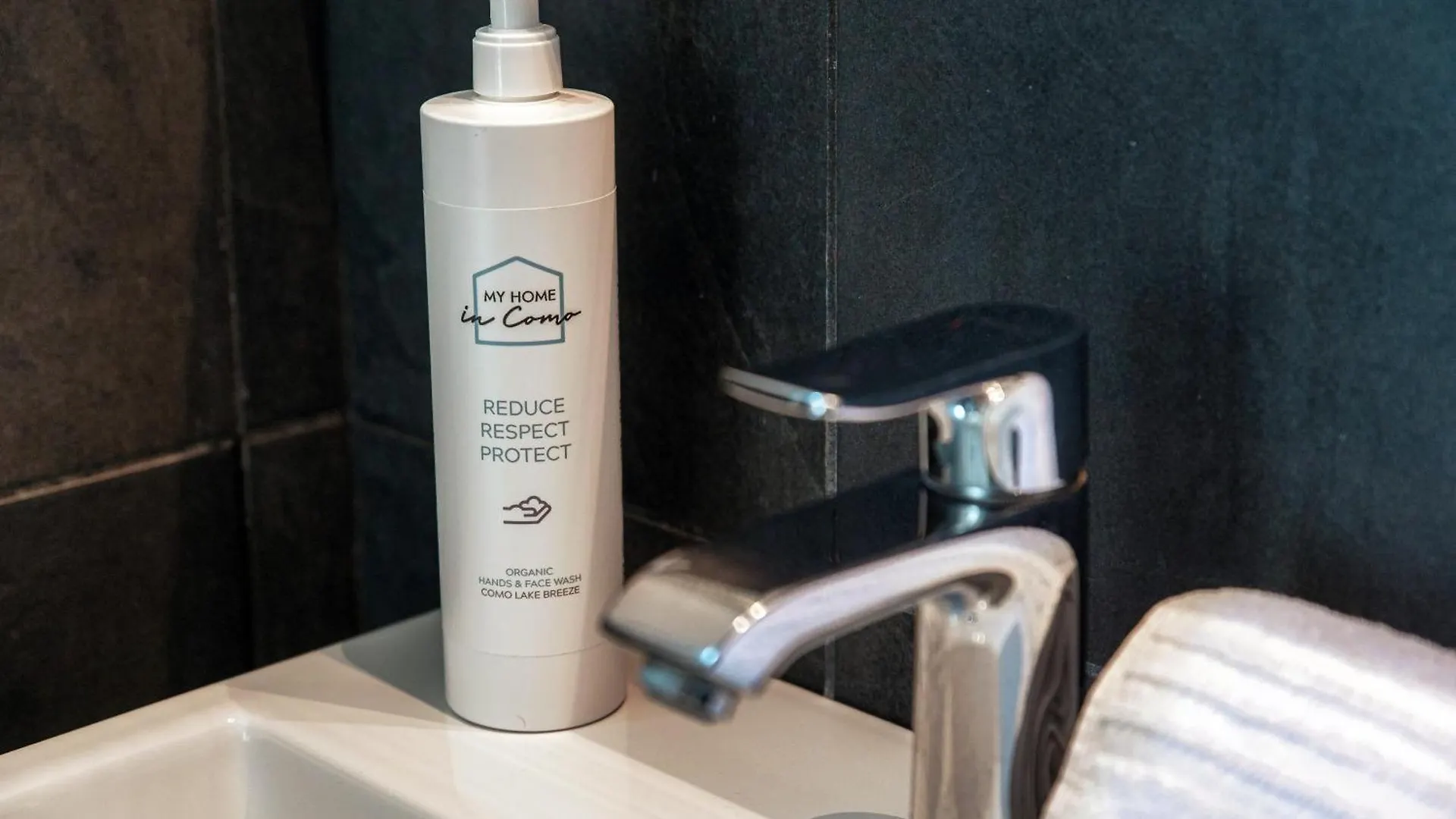 Rezzonico Suites - By Myhomeincomo Apartment Como